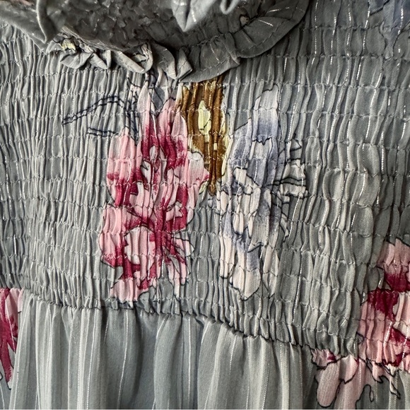 Walter Baker Floral Smocked Ruffle Blouse Gray Pink Flounce Feminine Romantic M - Picture 7 of 12